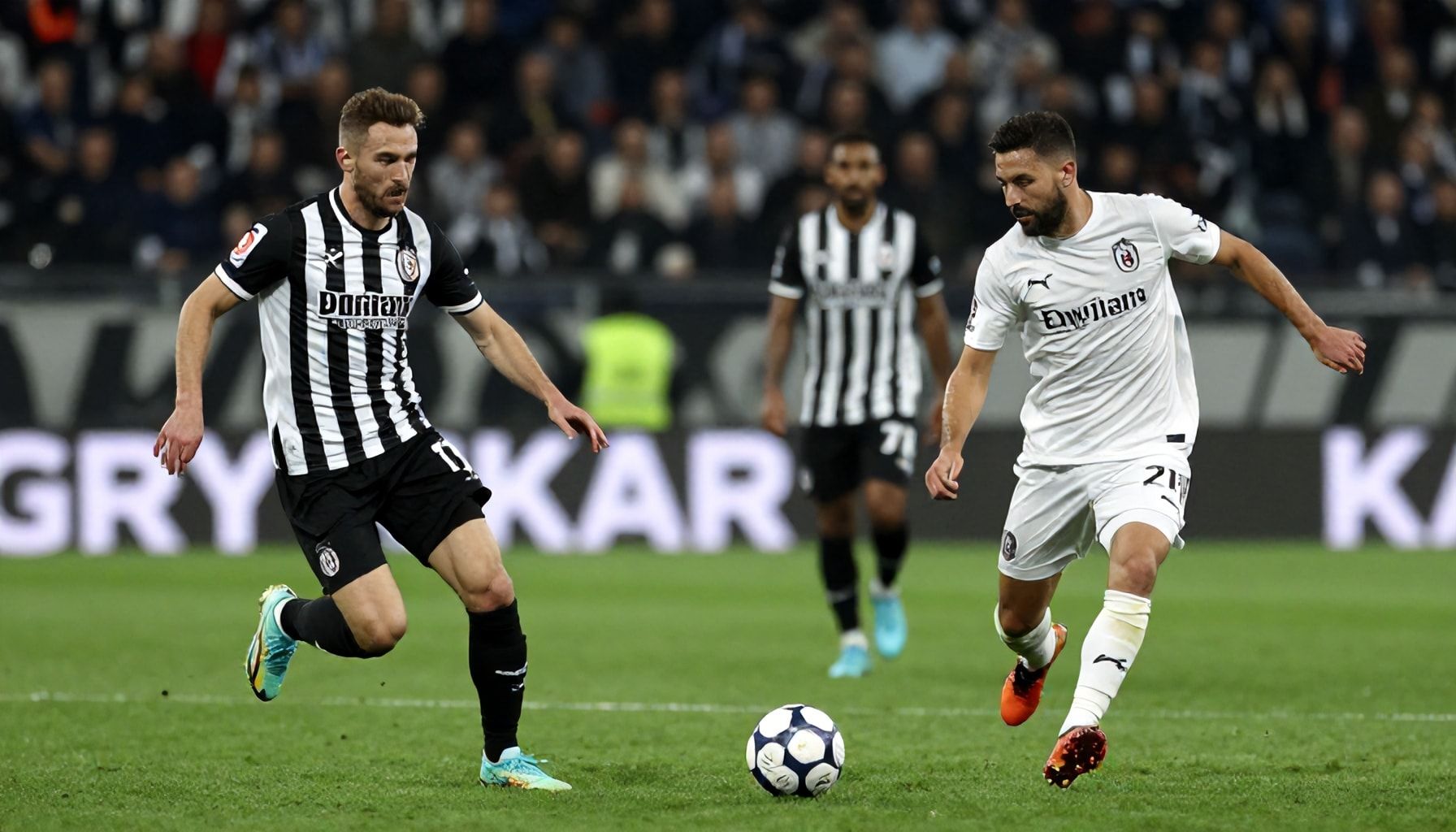 How to Analyze the Psychological Edge in Beşiktaş vs. Trabzonspor Clashes"*