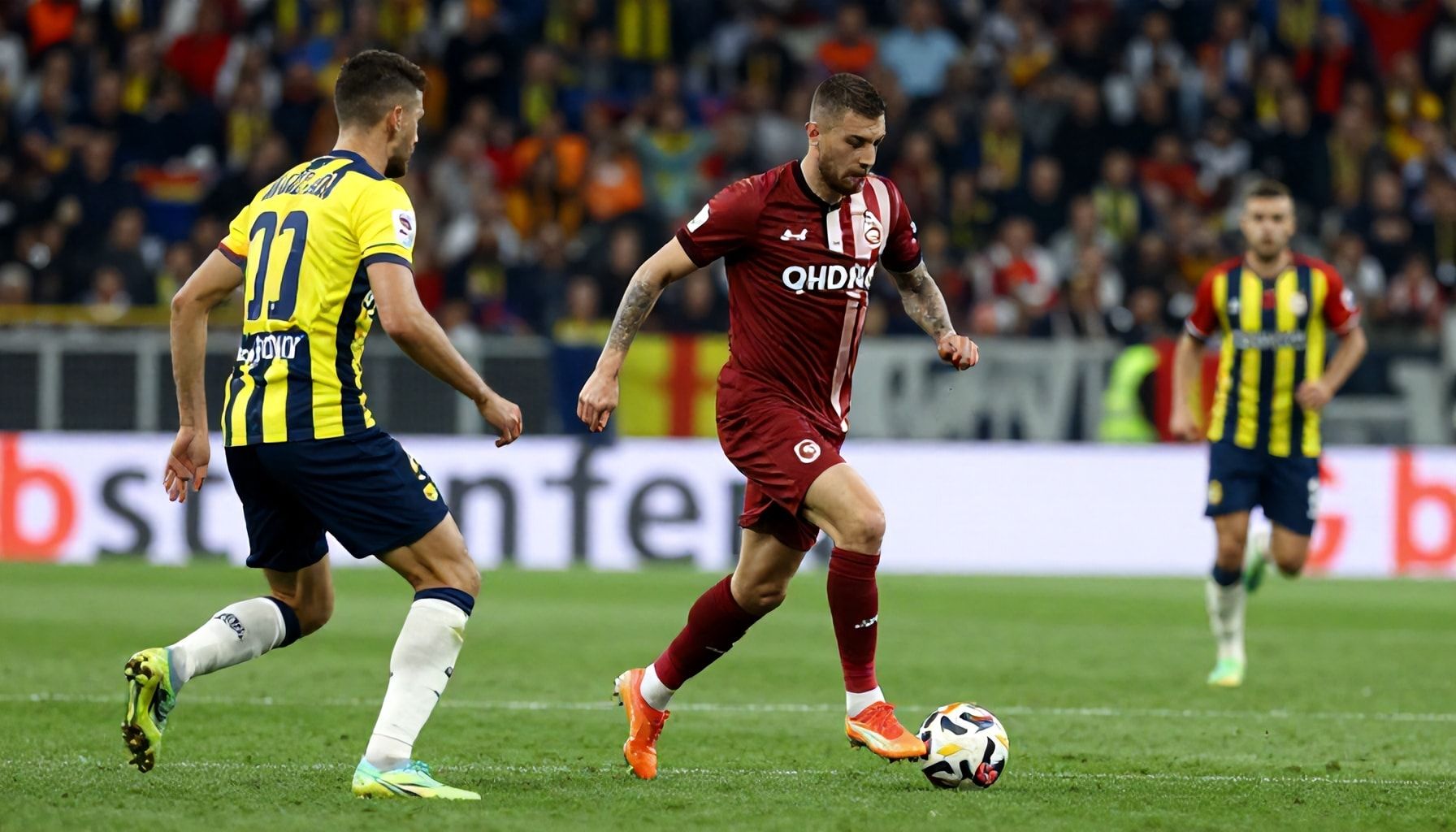 Galatasaray-Fenerbahçe Derbisinin Anahtar Momentleri: Nasıl Kazanılır?*