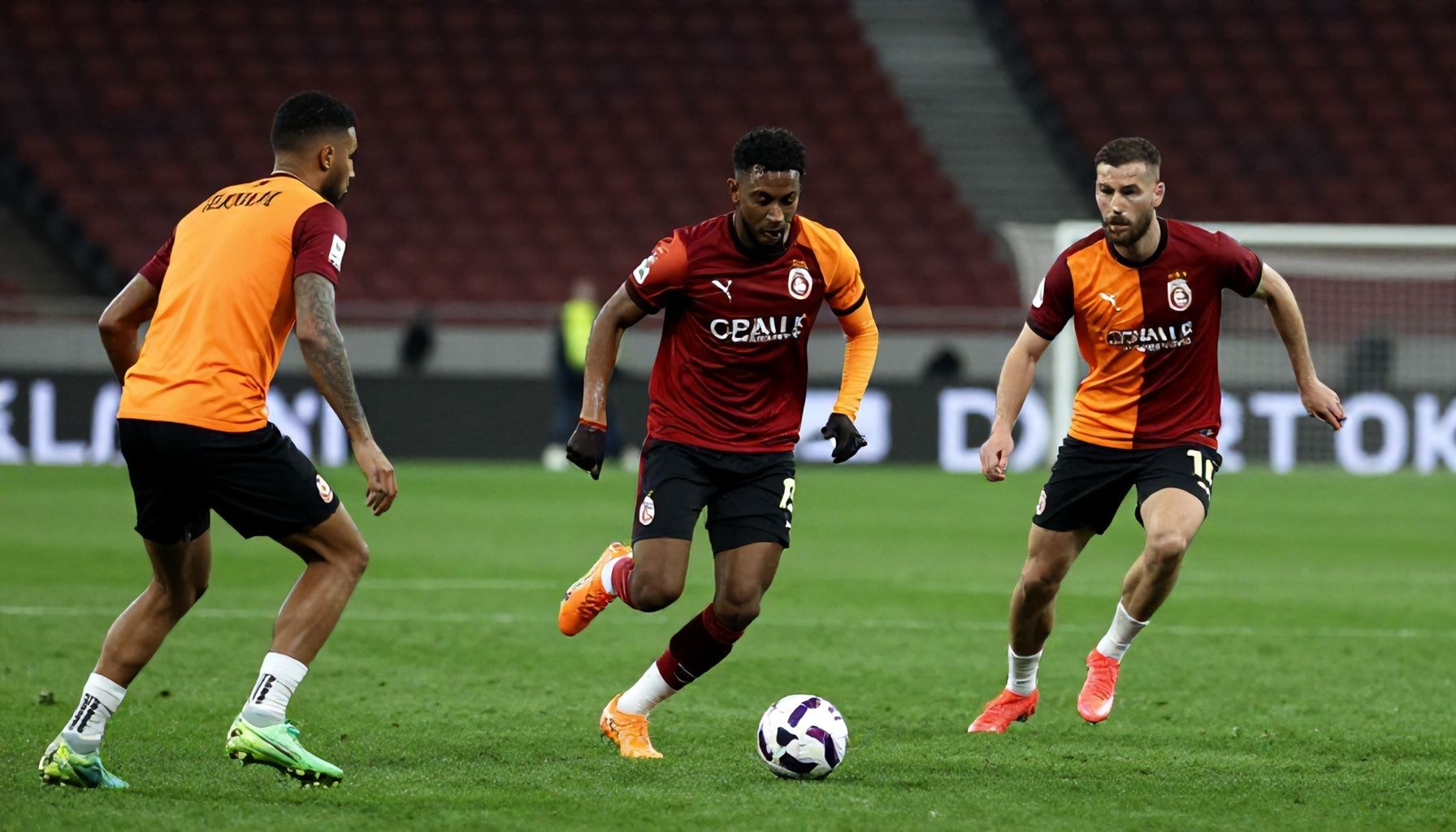 Galatasaray ve Karagümrük Maçı Öncesi Hazırlıklar: Takımların Maçı Nasıl Hazırlıyor?*