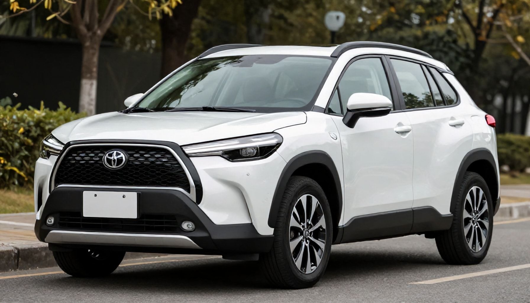 Gerçekler: Corolla Cross Neden Güvenilir Bir Araç?*