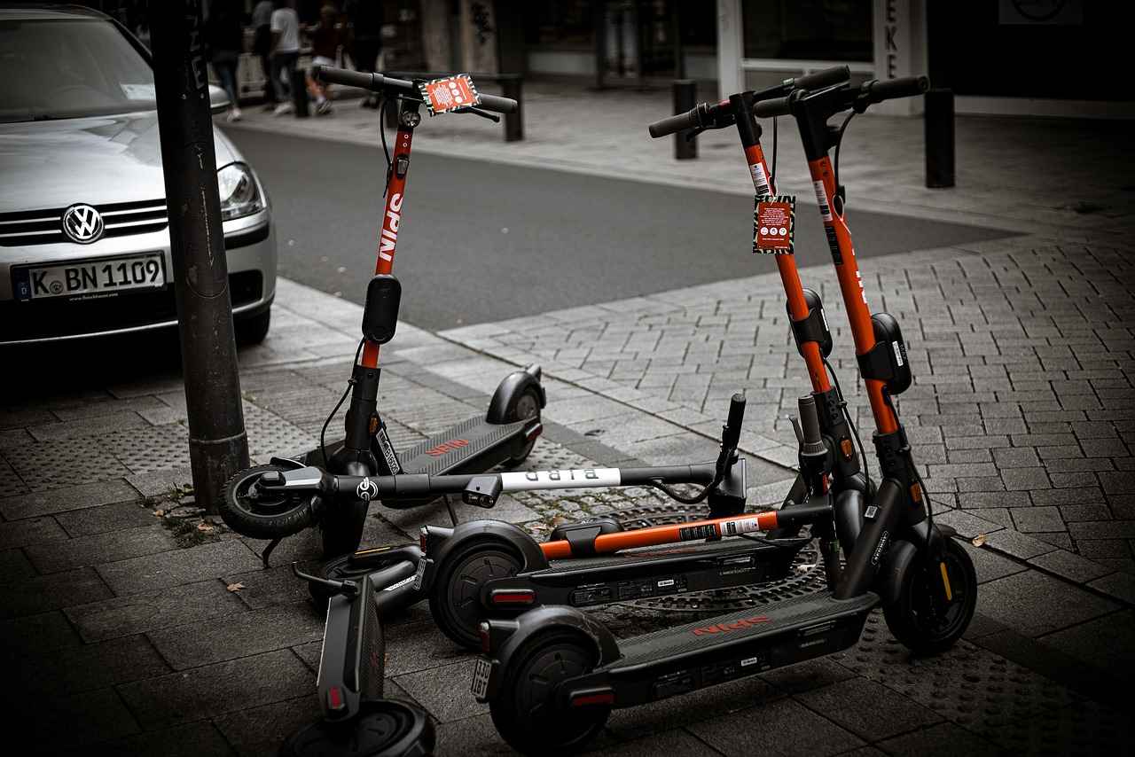 Elektrikli Scooter Nedir?