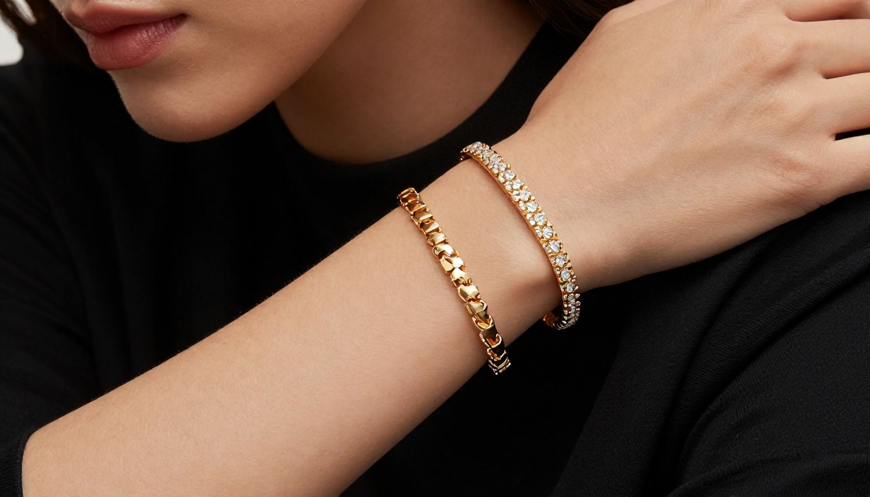 Ajda bilezikleriyle nasıl daha şık bir görünüm elde edebilirsiniz?*