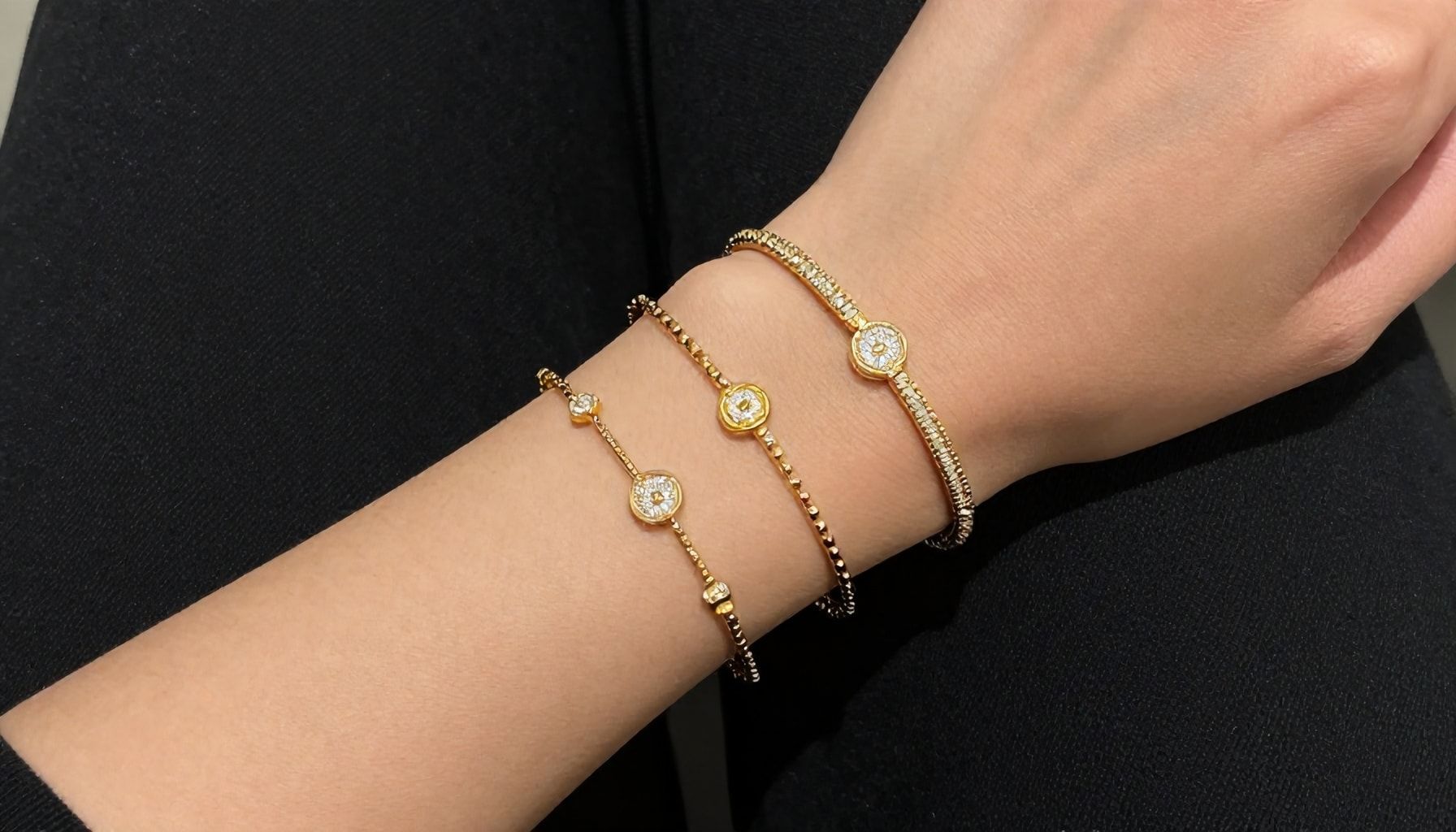 5 Ajda bilezik modeli ile her gün farklı bir tarz deneyimi yaşayın*