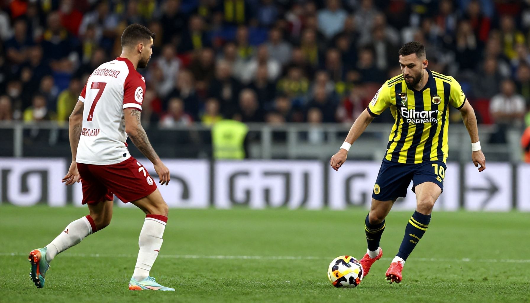 5 Taktik Detayı: Galatasaray ve Fenerbahçe'nin Oyun Planları*