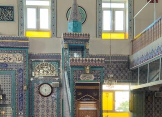 Bağcılar Halı Saha İle Futbol Tutkusunu Zirveye Taşıyın!