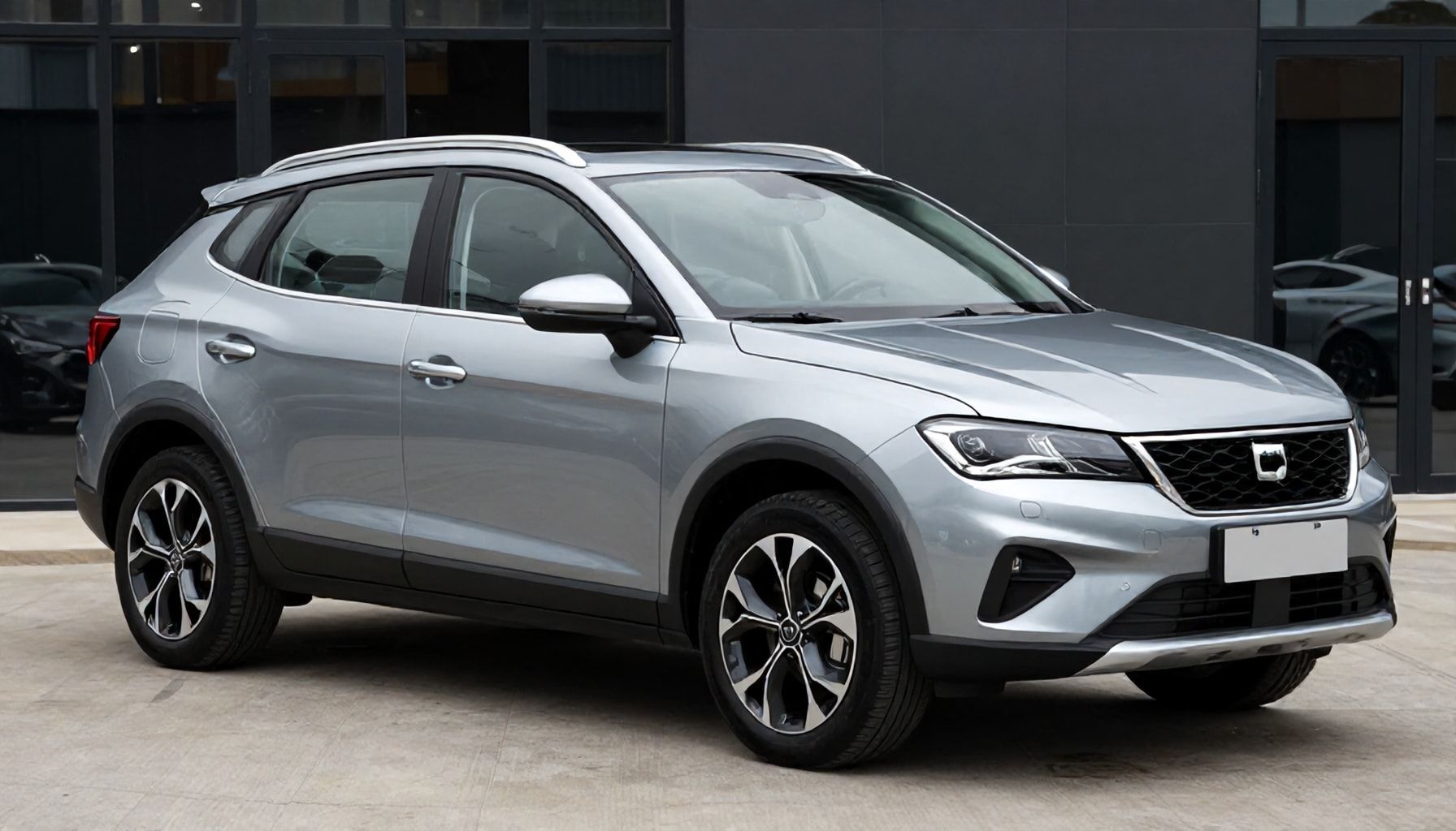 Aile Aracı Seçiminde Hata Yapma: Egea Cross'un Güvenlik ve Konfor Avantajları*