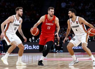 Türkiye-Almanya basketbol maçlarında avantajlı pozisyonlar nasıl elde edilir?